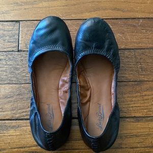 Ballet flats